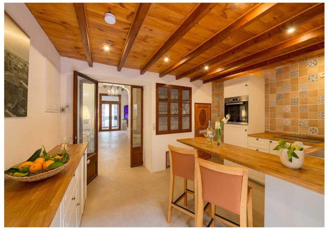 Апарт отель Boutique Hostal "Born53" Im Stadtkern Von Llucmajor, Mallorca Льюкмайор Экстерьер фото