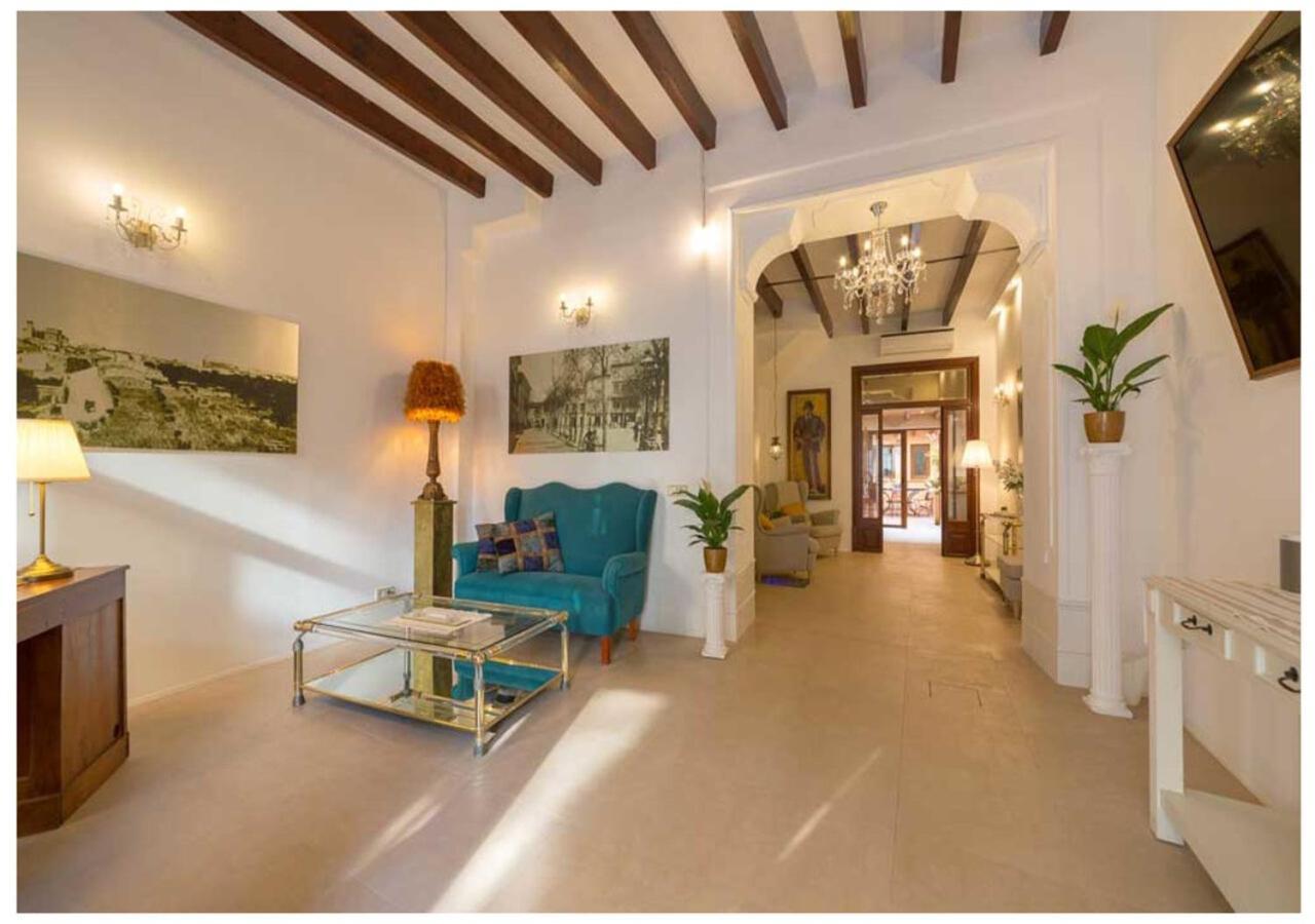 Апарт отель Boutique Hostal "Born53" Im Stadtkern Von Llucmajor, Mallorca Льюкмайор Экстерьер фото